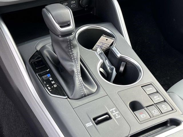 Used 2026 Toyota Highlander XLE image 23