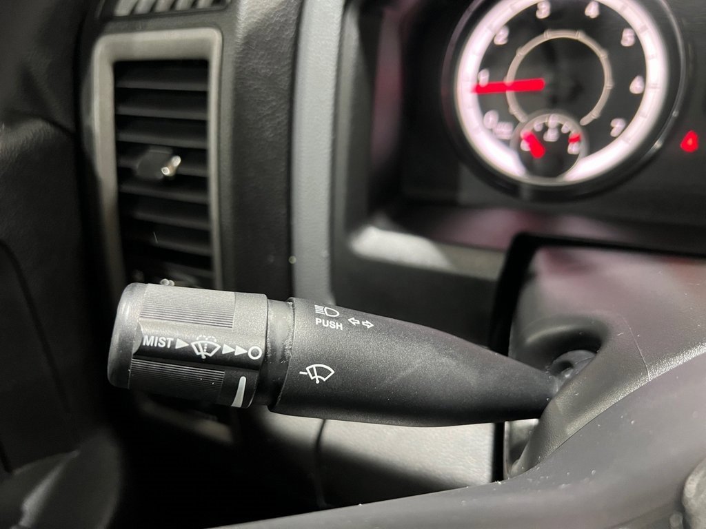 Used 2019 RAM 1500 Express image 37