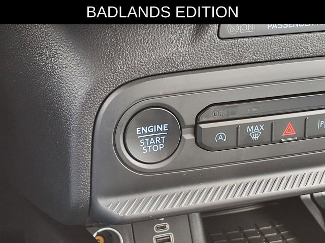 Used 2025 Ford Bronco Sport Badlands AWD/4WD image 16