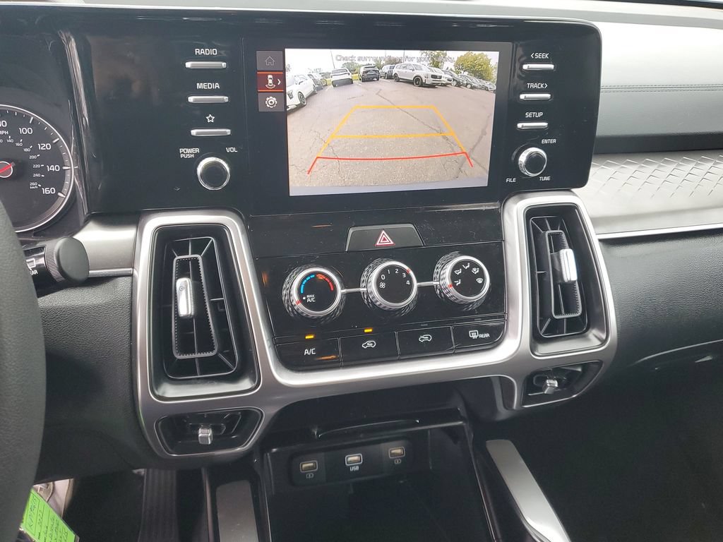 Certified 2023 Kia Sorento LX AWD/4WD image 20