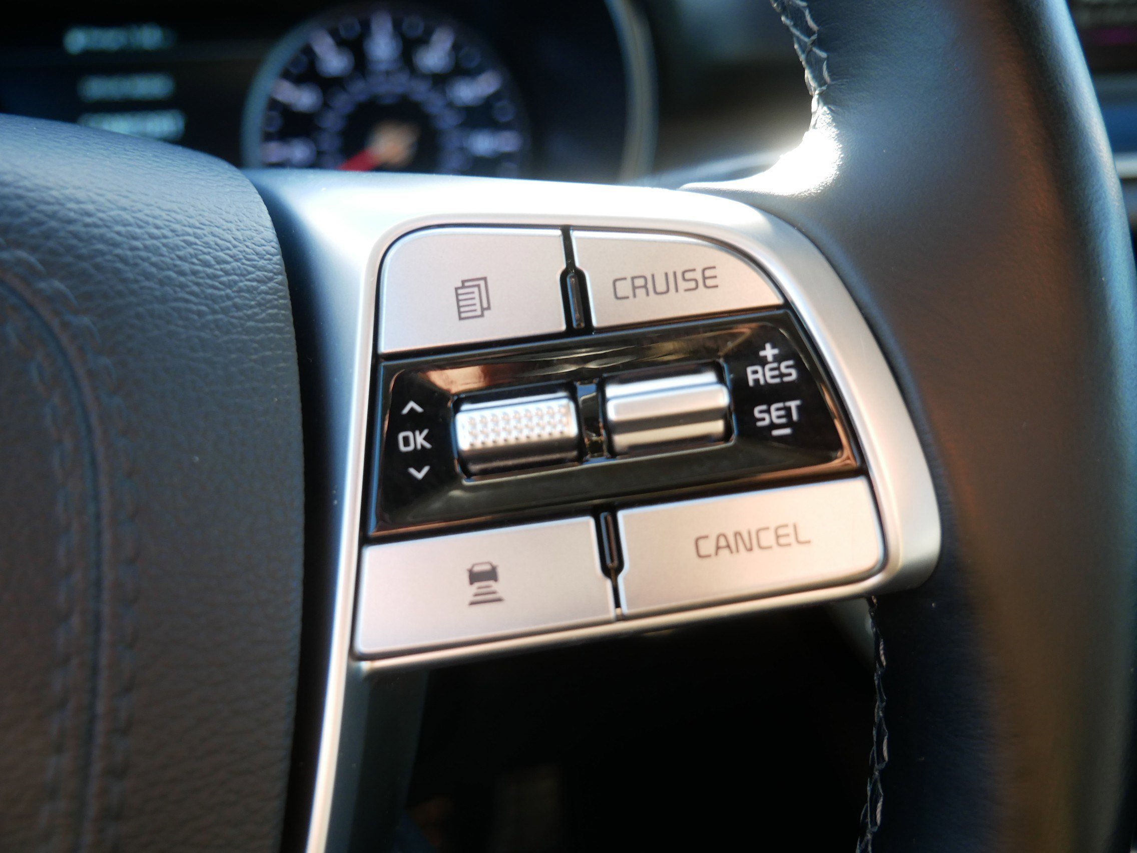 Used 2022 Kia Telluride SX w/ SX Prestige Package image 29