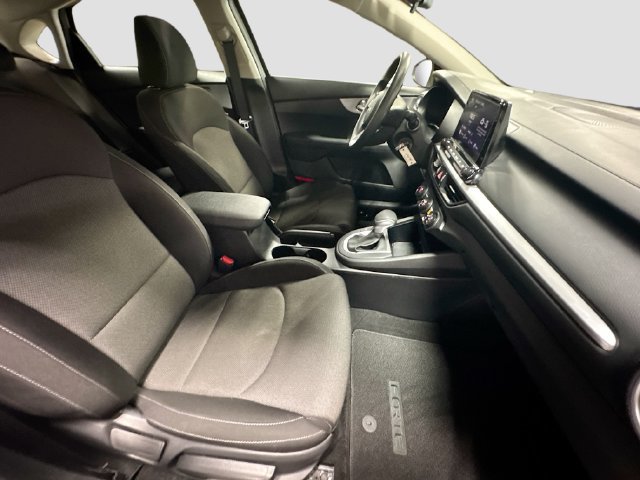 Certified 2024 Kia Forte LXS w/ LXS Technology Package FWD image 26