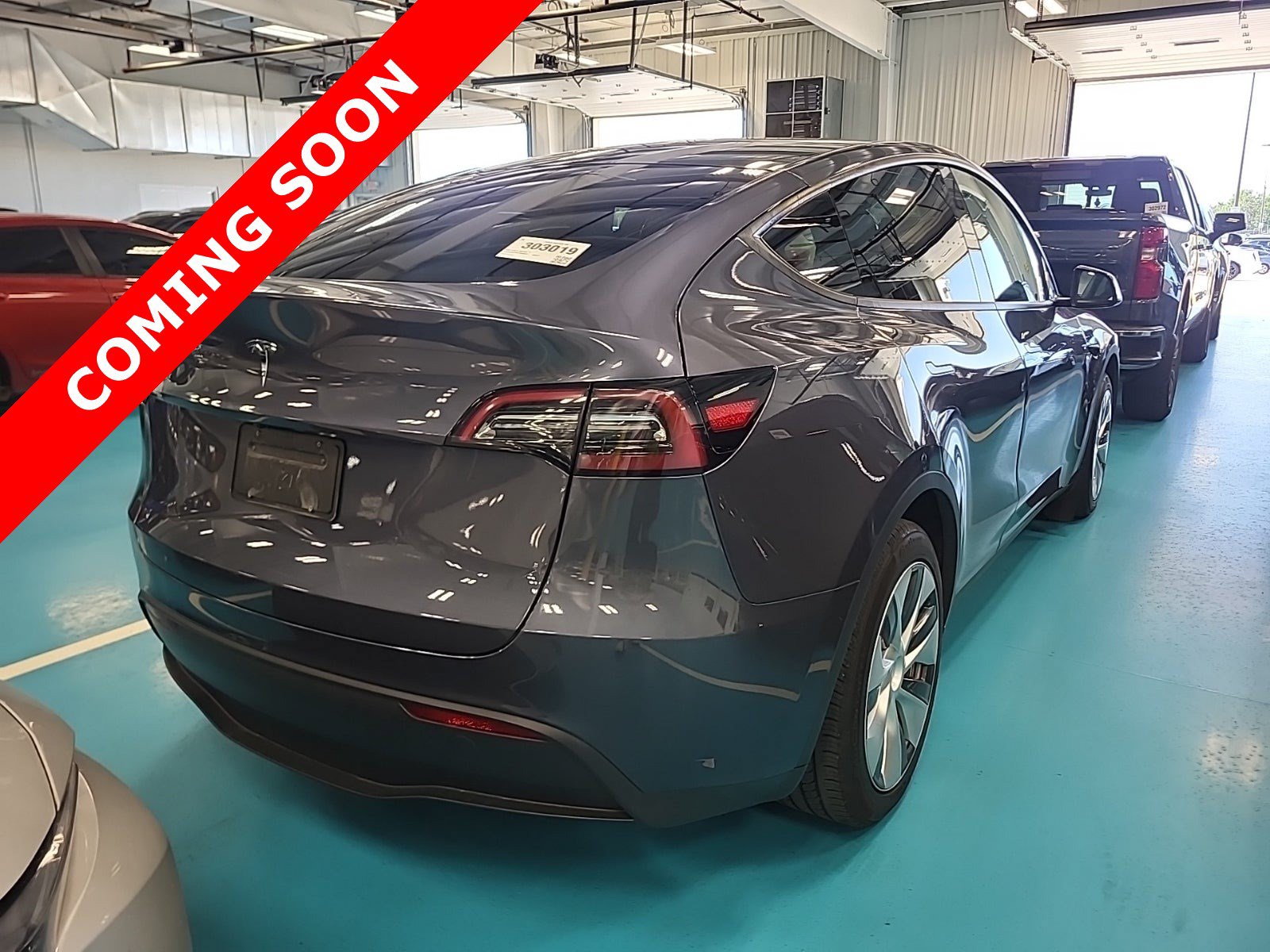 Used 2023 Tesla Model Y 2WD image 5