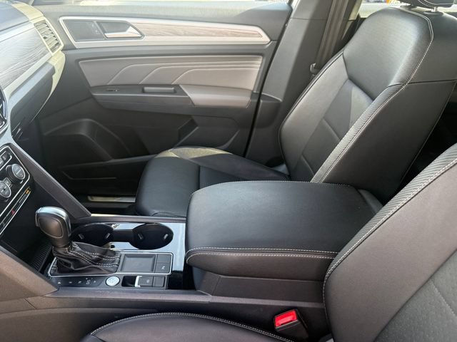 Used 2023 Volkswagen Atlas Cross Sport SE FWD image 12