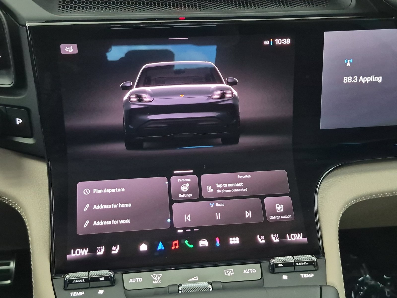 New 2026 Porsche Cayenne Electric AWD/4WD image 12
