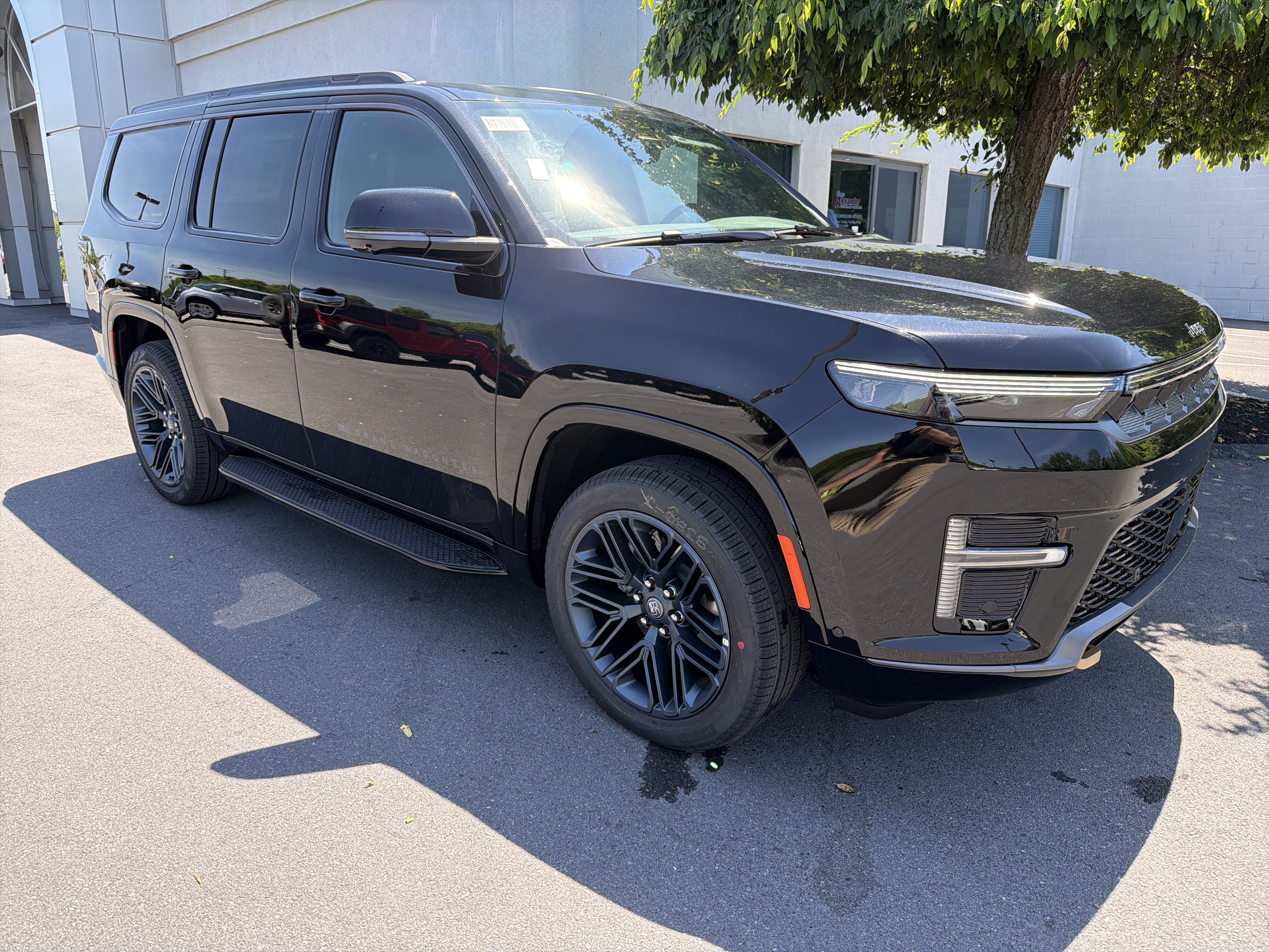 New 2026 Jeep Grand Wagoneer 4WD