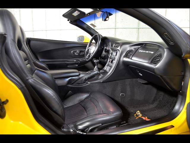 Used 2002 Chevrolet Corvette Convertible w/ Preferred Equipment Group2 RWD image 20