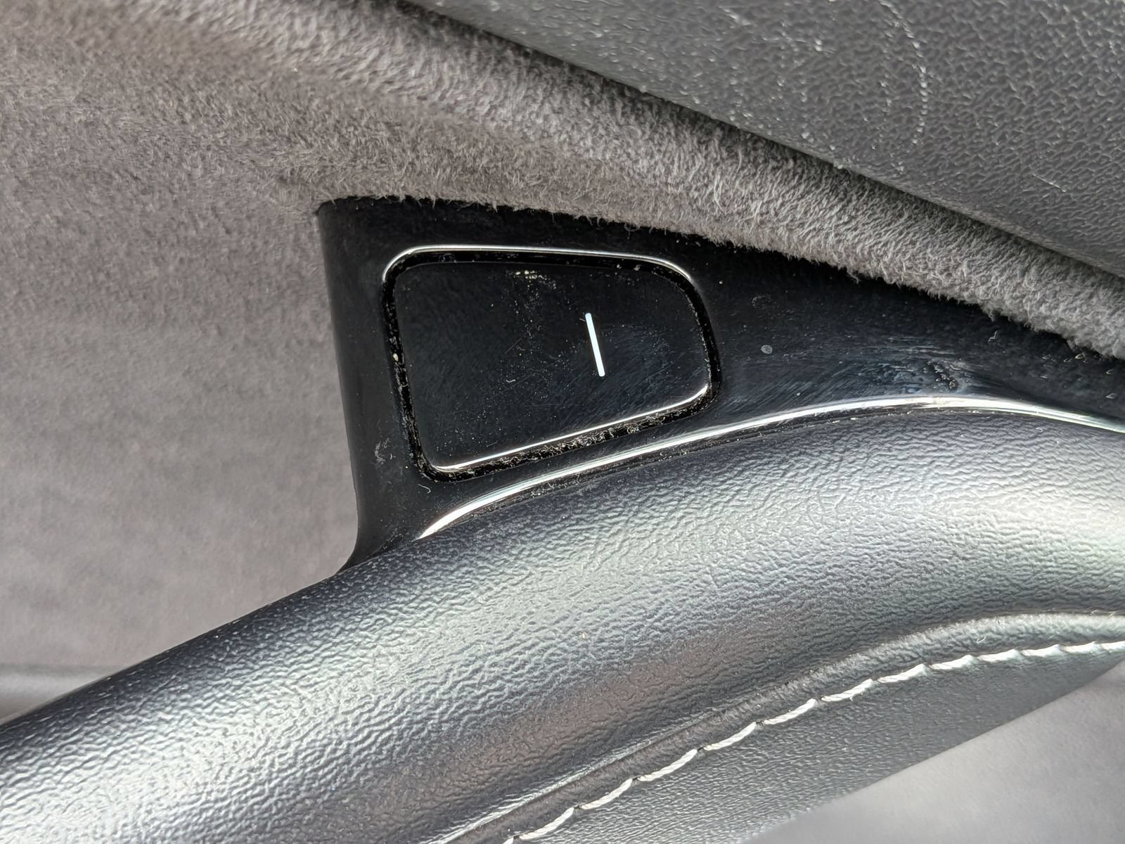 Used 2020 Tesla Model 3 Standard Range RWD image 13