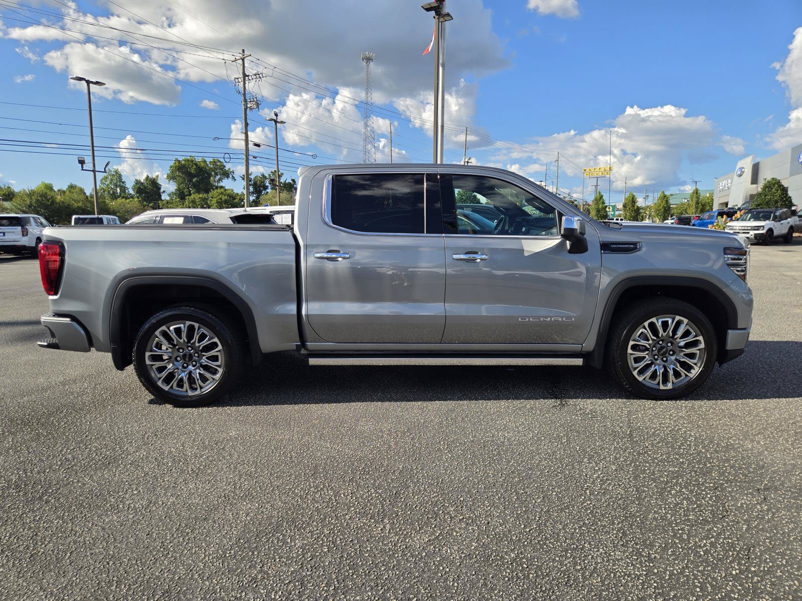 Used 2026 GMC Sierra 1500 Denali Ultimate AWD/4WD image 6