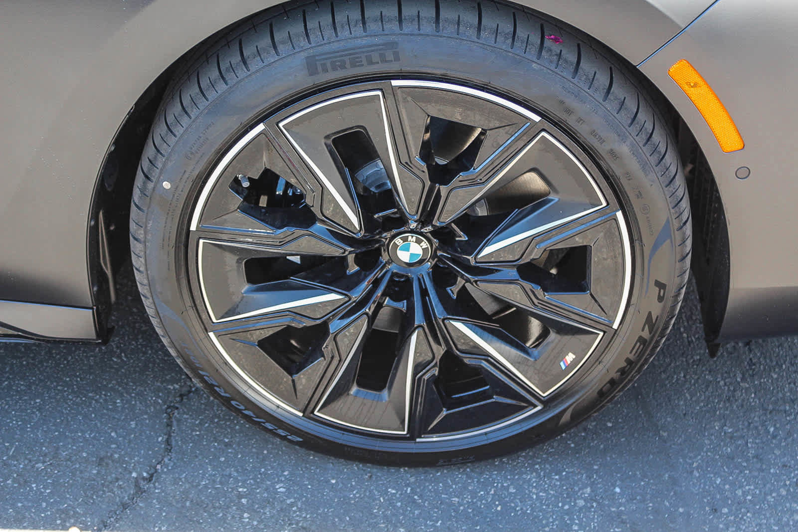 New 2026 BMW 760i xDrive w/ Executive Package image 9