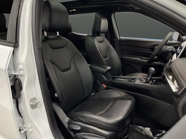 Used 2024 Jeep Compass Limited w/ High Altitude Package image 31