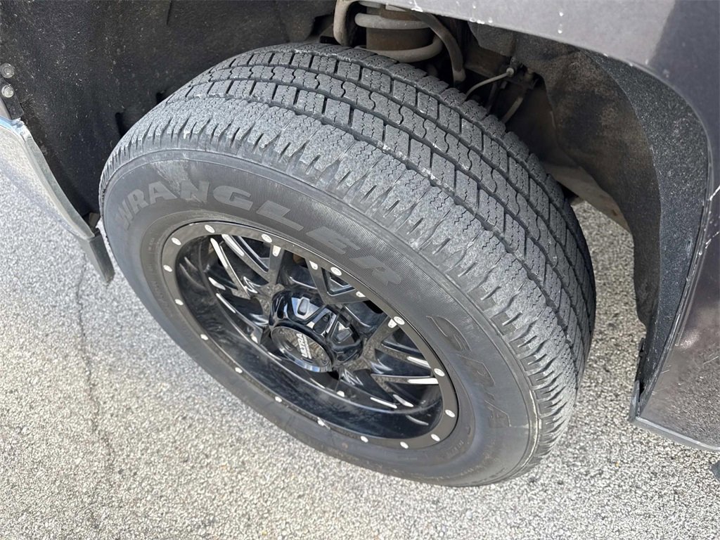 Used 2015 Chevrolet Silverado 1500 LT w/ LT Convenience Package image 30