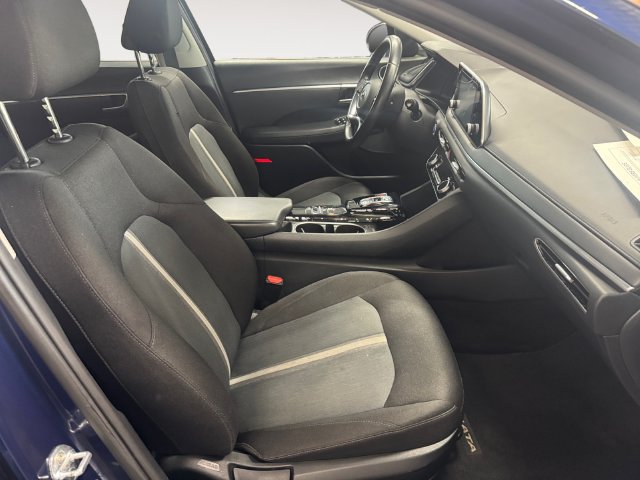 Used 2020 Hyundai Sonata SEL w/ Convenience Package FWD image 4