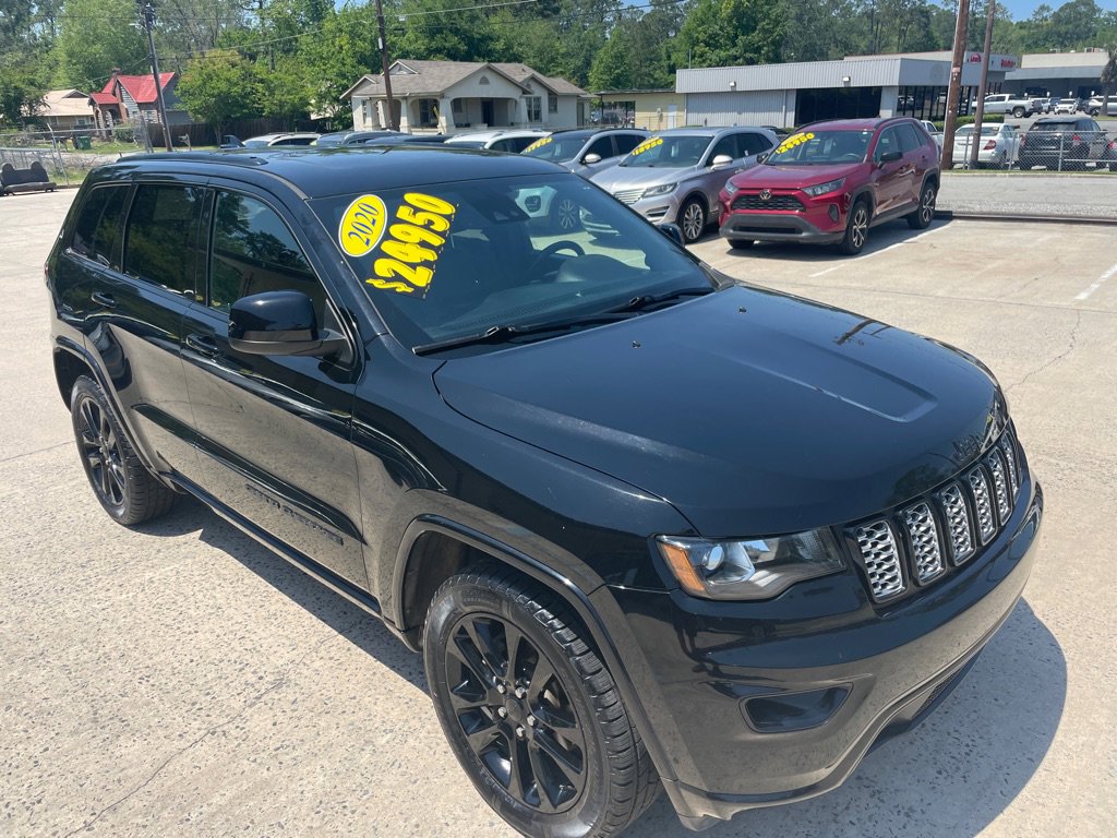 Used 2020 Jeep Grand Cherokee Altitude image 4