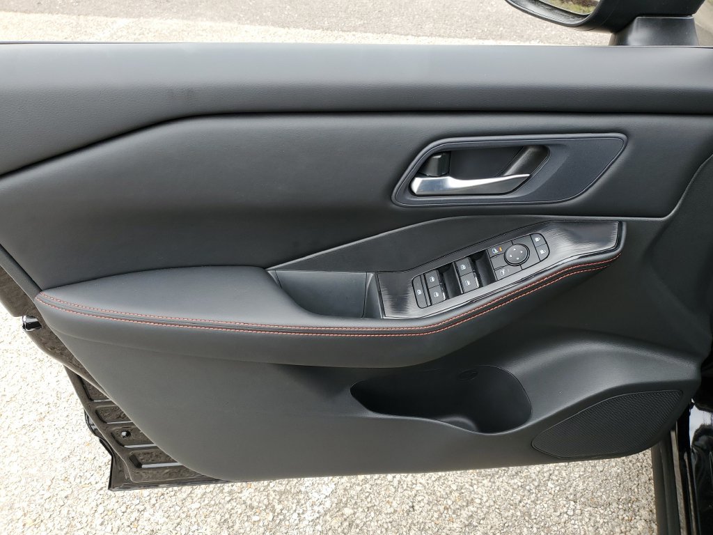 New 2026 Nissan Rogue SV AWD/4WD image 17