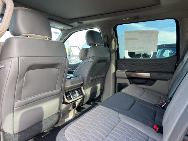 New 2027 Ford F350 Platinum w/ Platinum Plus Package AWD/4WD image 48