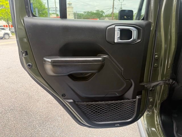 Used 2023 Jeep Wrangler Unlimited w/ Cold Weather Group AWD/4WD image 36