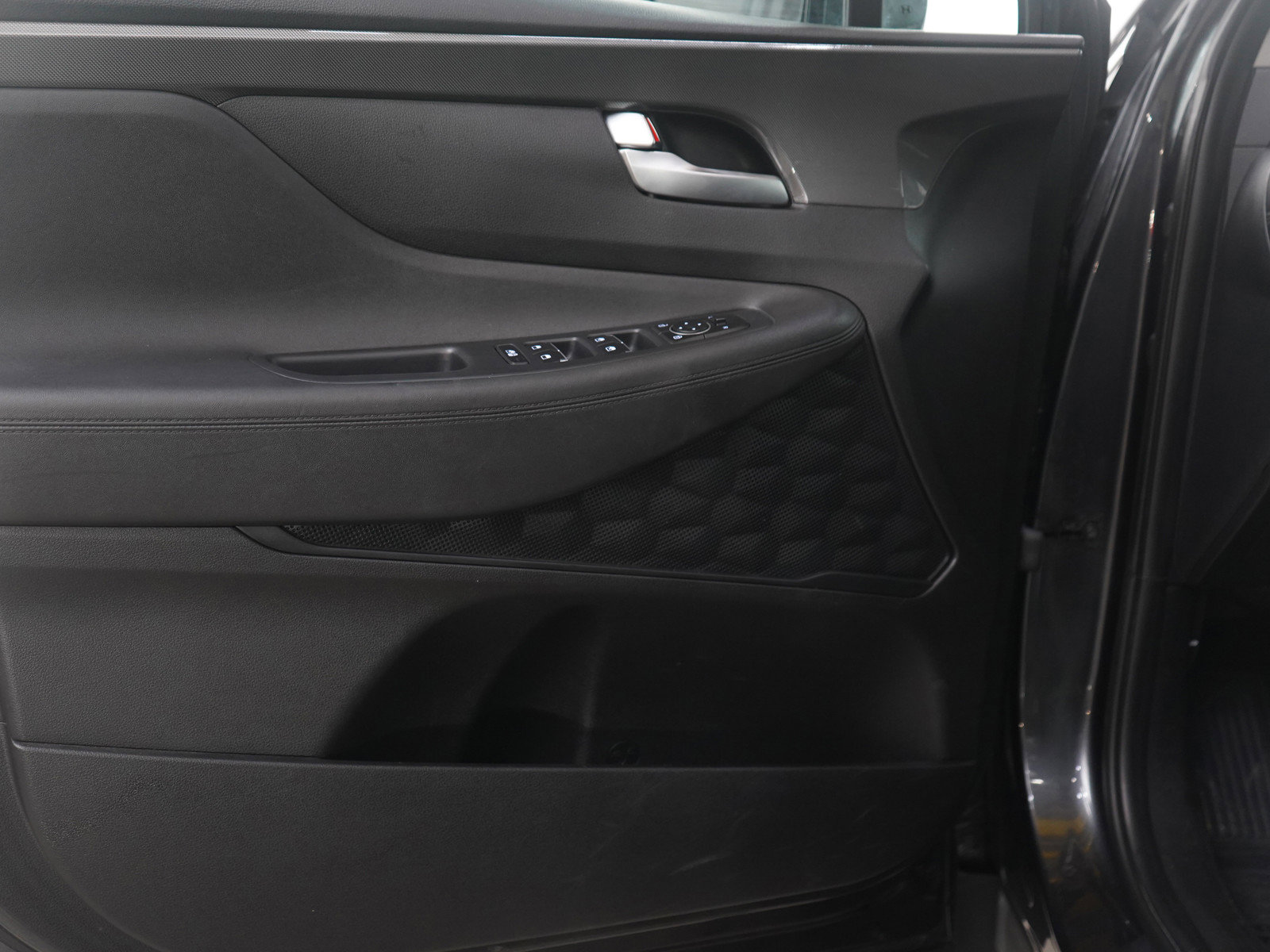 Used 2023 Hyundai Santa Fe SEL image 19