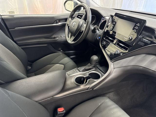 Used 2024 Toyota Camry LE w/ Convenience Package FWD image 26