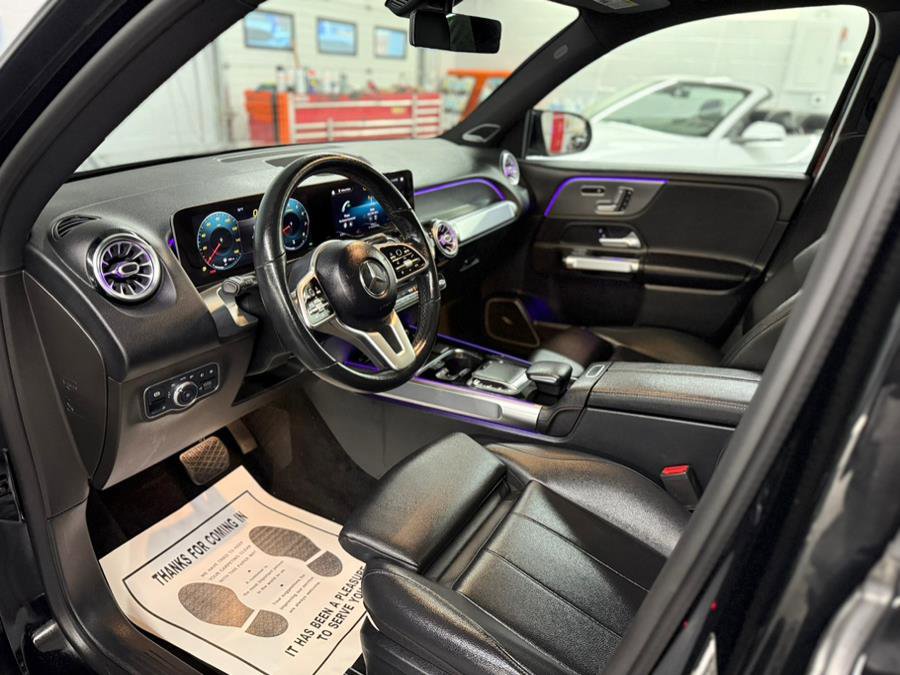Used 2021 Mercedes-Benz GLB 250 4MATIC image 16