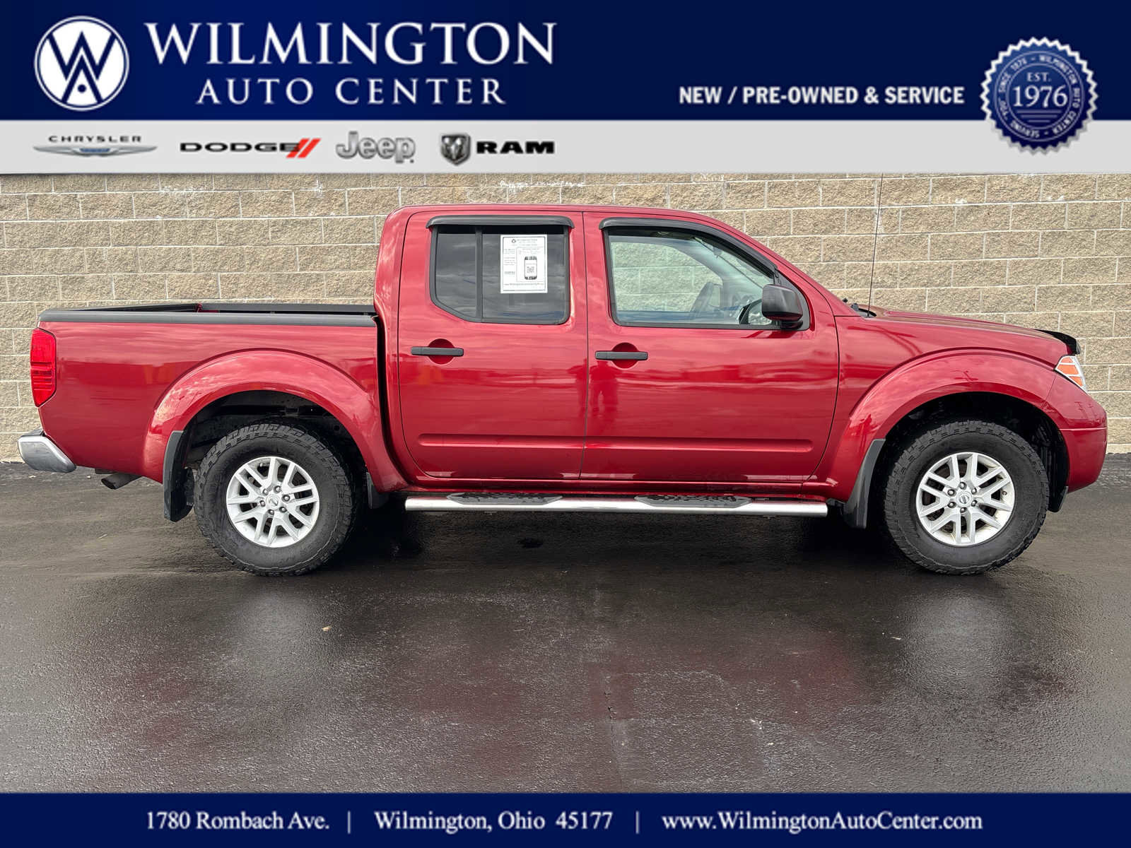 Used 2019 Nissan Frontier SV image 1