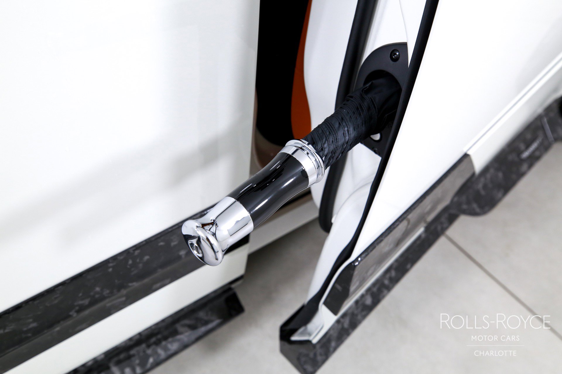 Used 2025 Rolls-Royce Cullinan Black Badge image 22