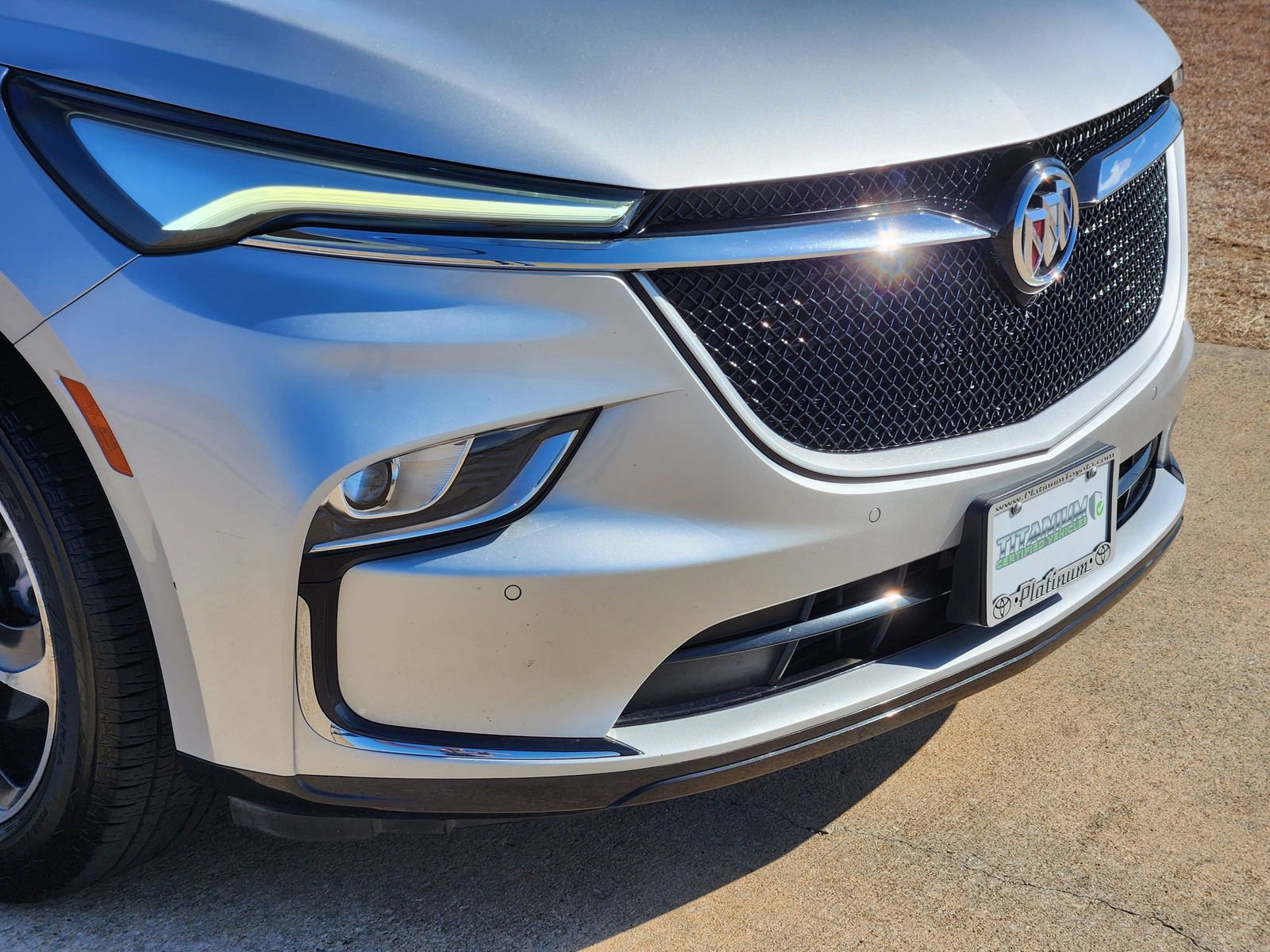 Used 2022 Buick Enclave Essence w/ Experience Buick Package image 12