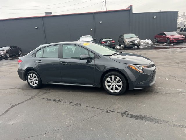 Used 2024 Toyota Corolla LE image 3