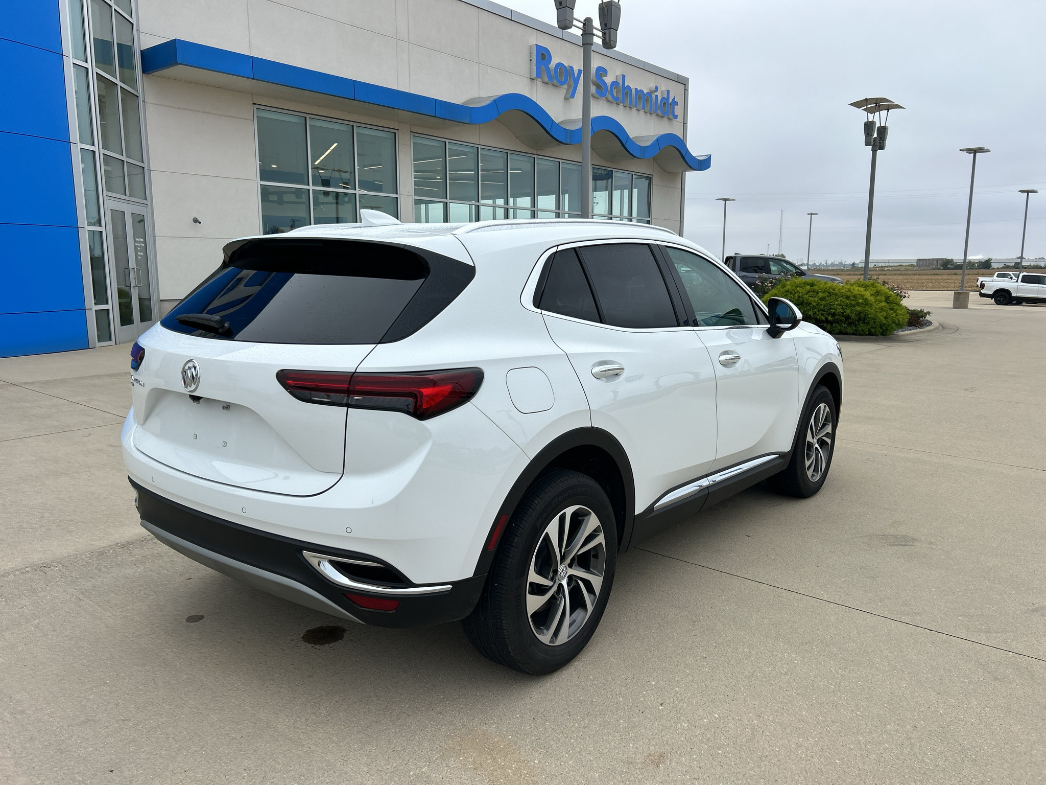 Used 2023 Buick Envision Essence AWD/4WD image 5