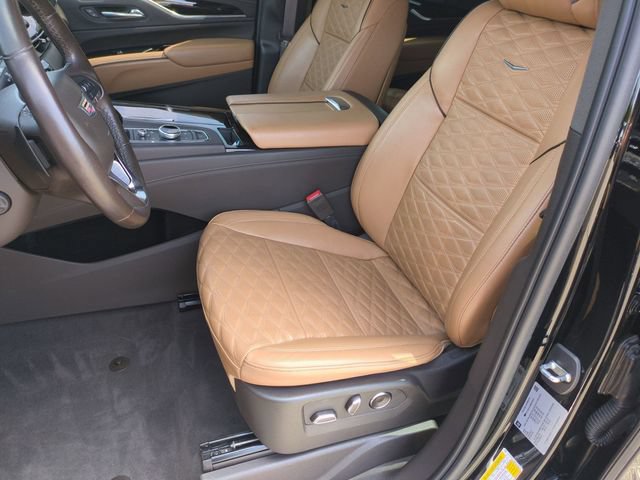 Used 2021 Cadillac Escalade Sport AWD/4WD image 12