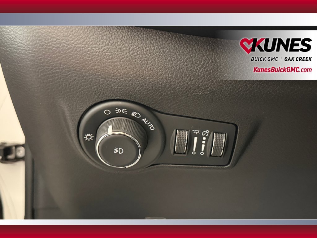 Used 2025 Jeep Compass Limited AWD/4WD image 19