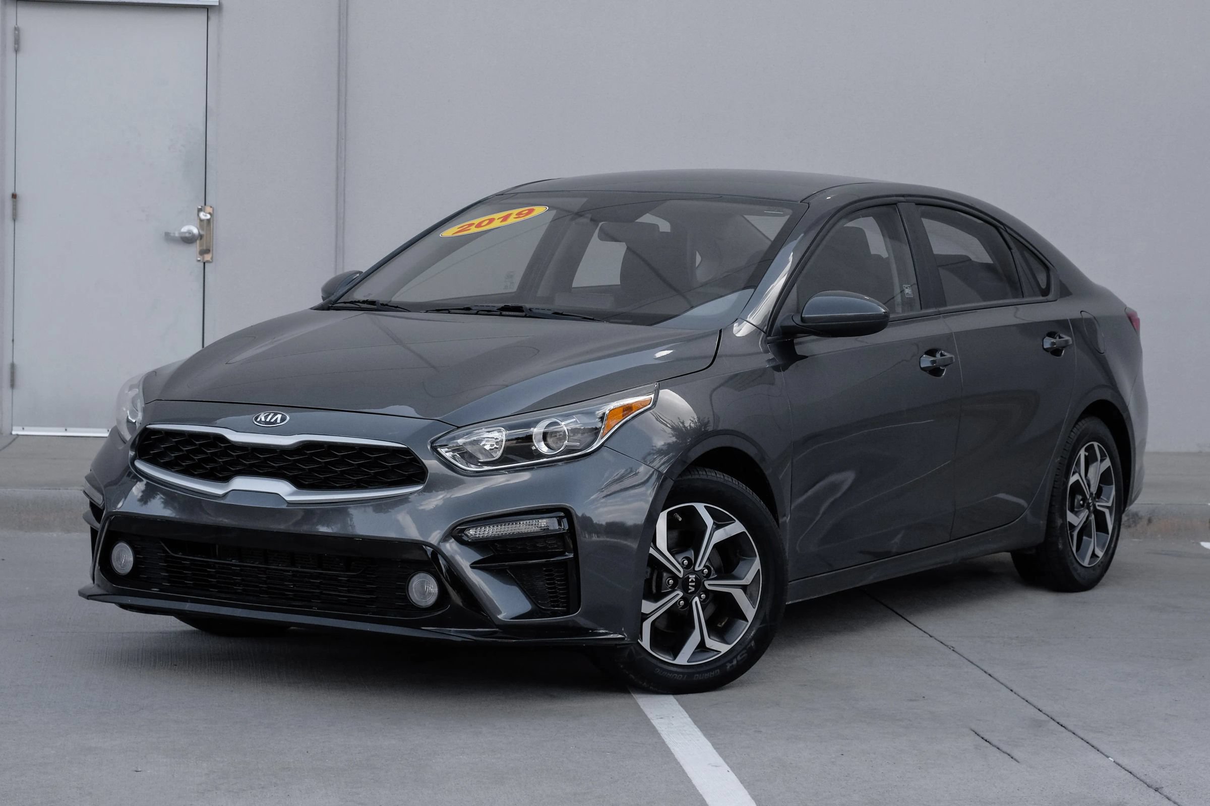Used 2019 Kia Forte LXS FWD image 11