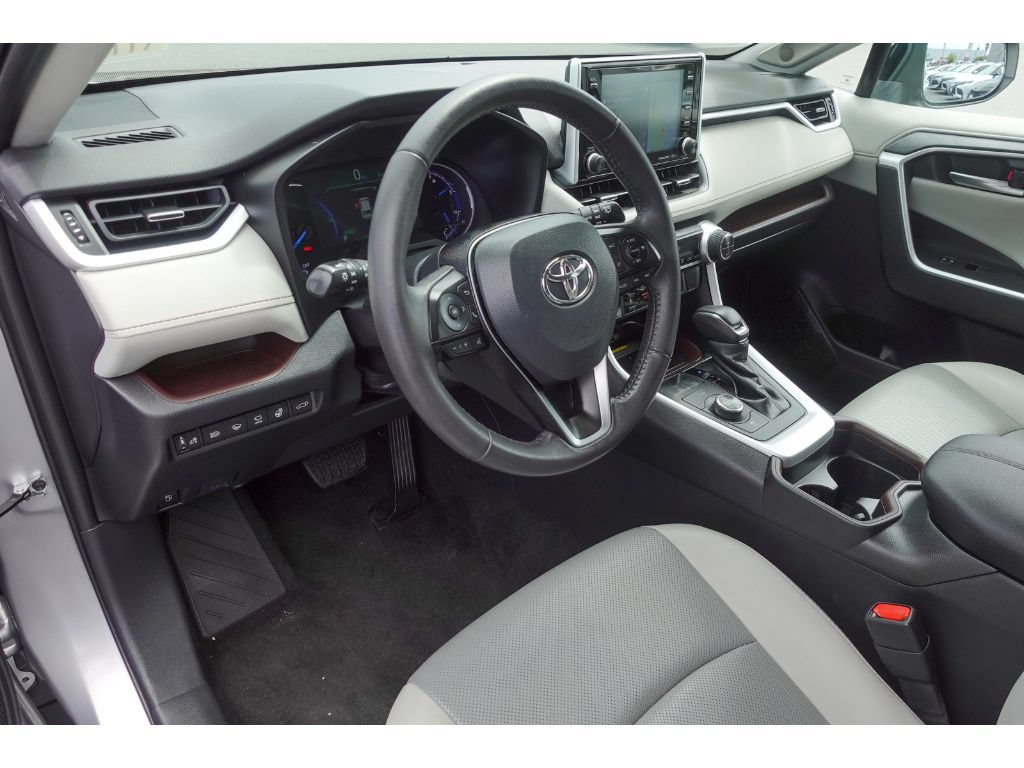 Certified 2021 Toyota RAV4 Limited AWD/4WD image 9