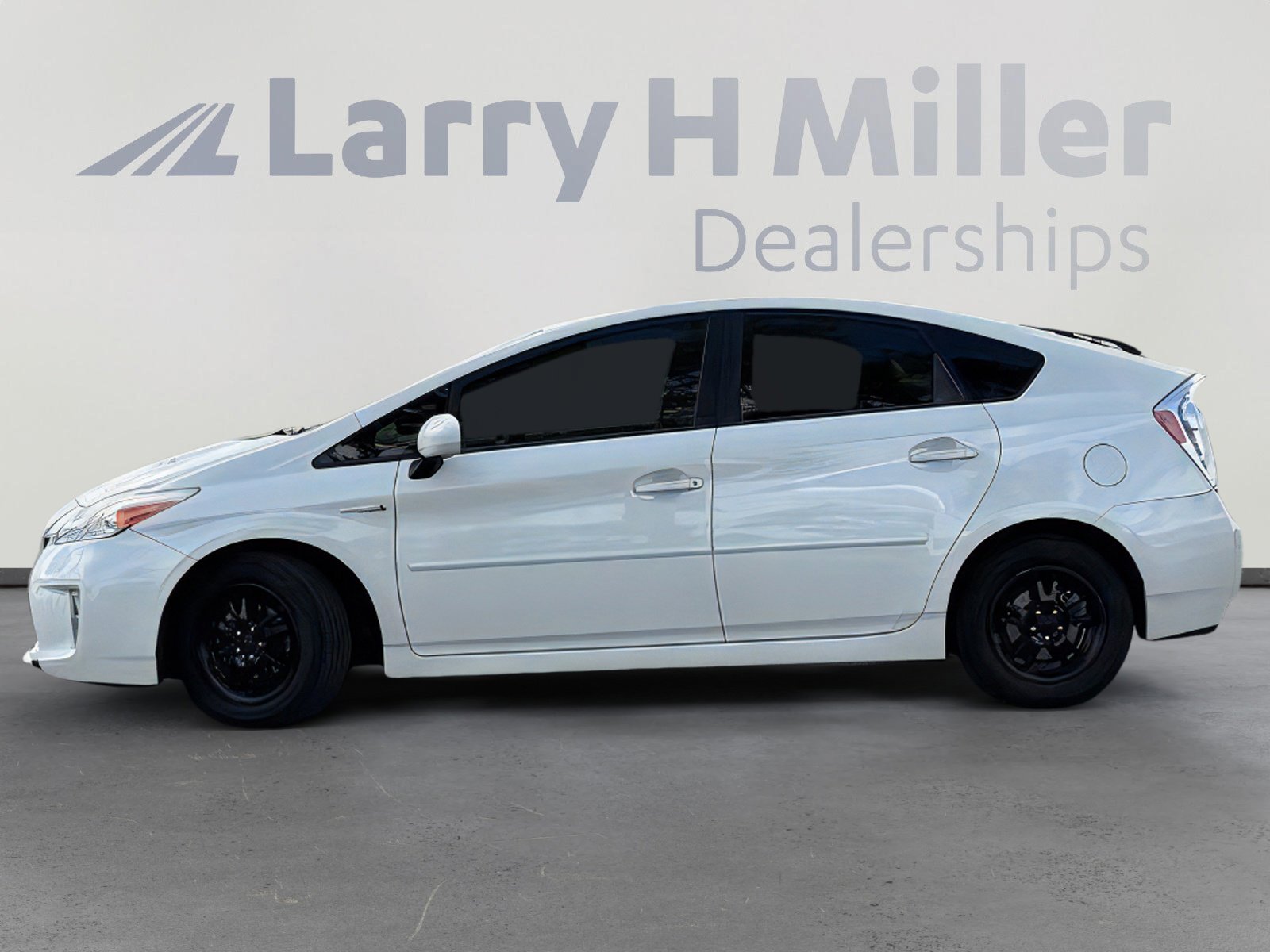 Used 2013 Toyota Prius Three image 2