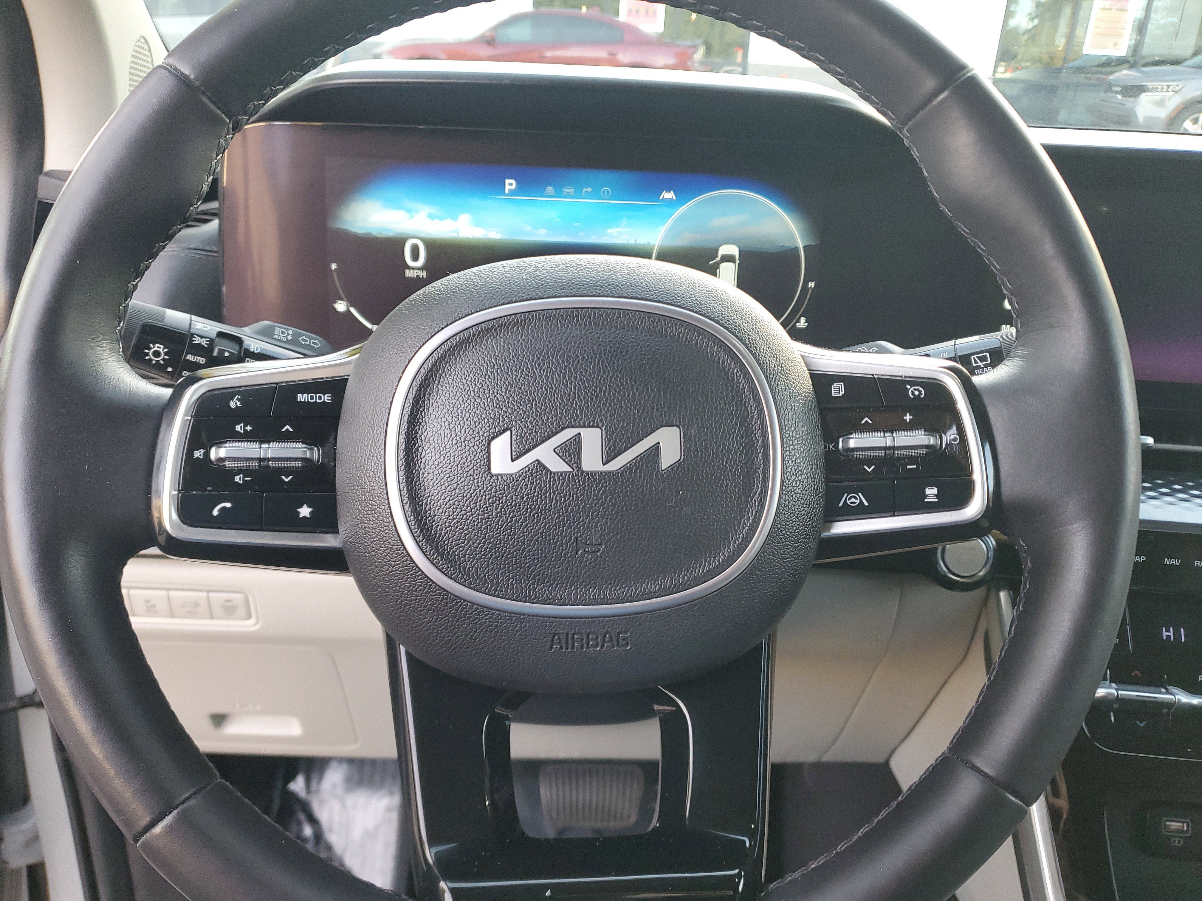 Certified 2023 Kia Carnival SX Prestige image 20