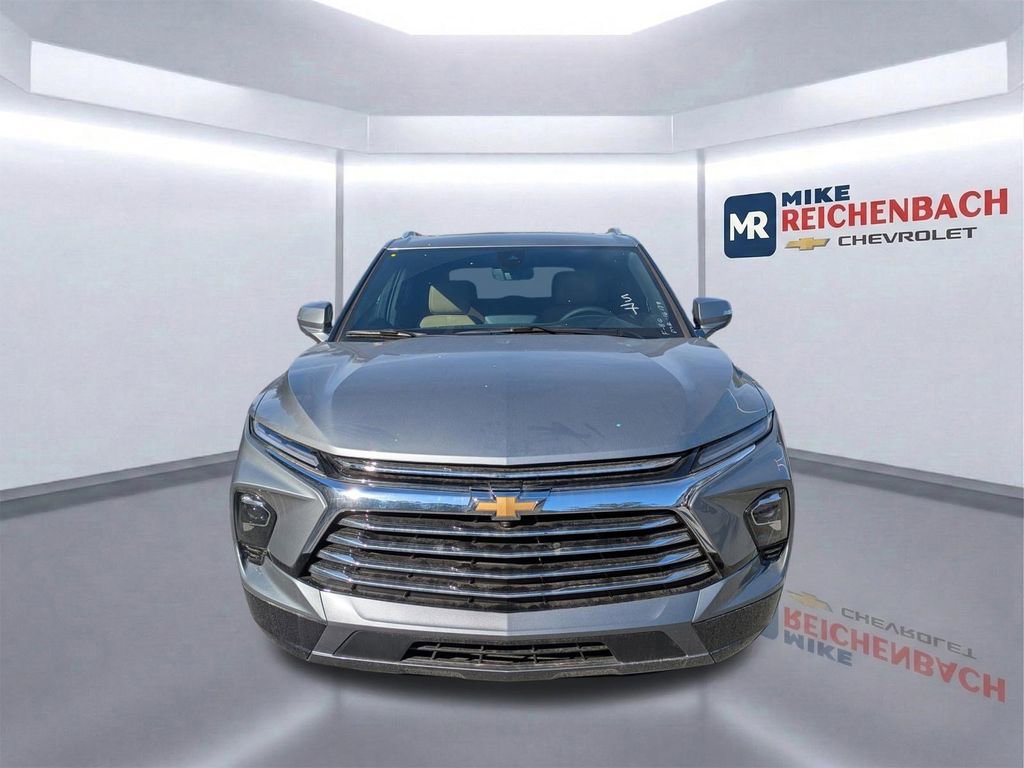 New 2025 Chevrolet Blazer Premier w/ Driver Confidence II Package FWD image 10
