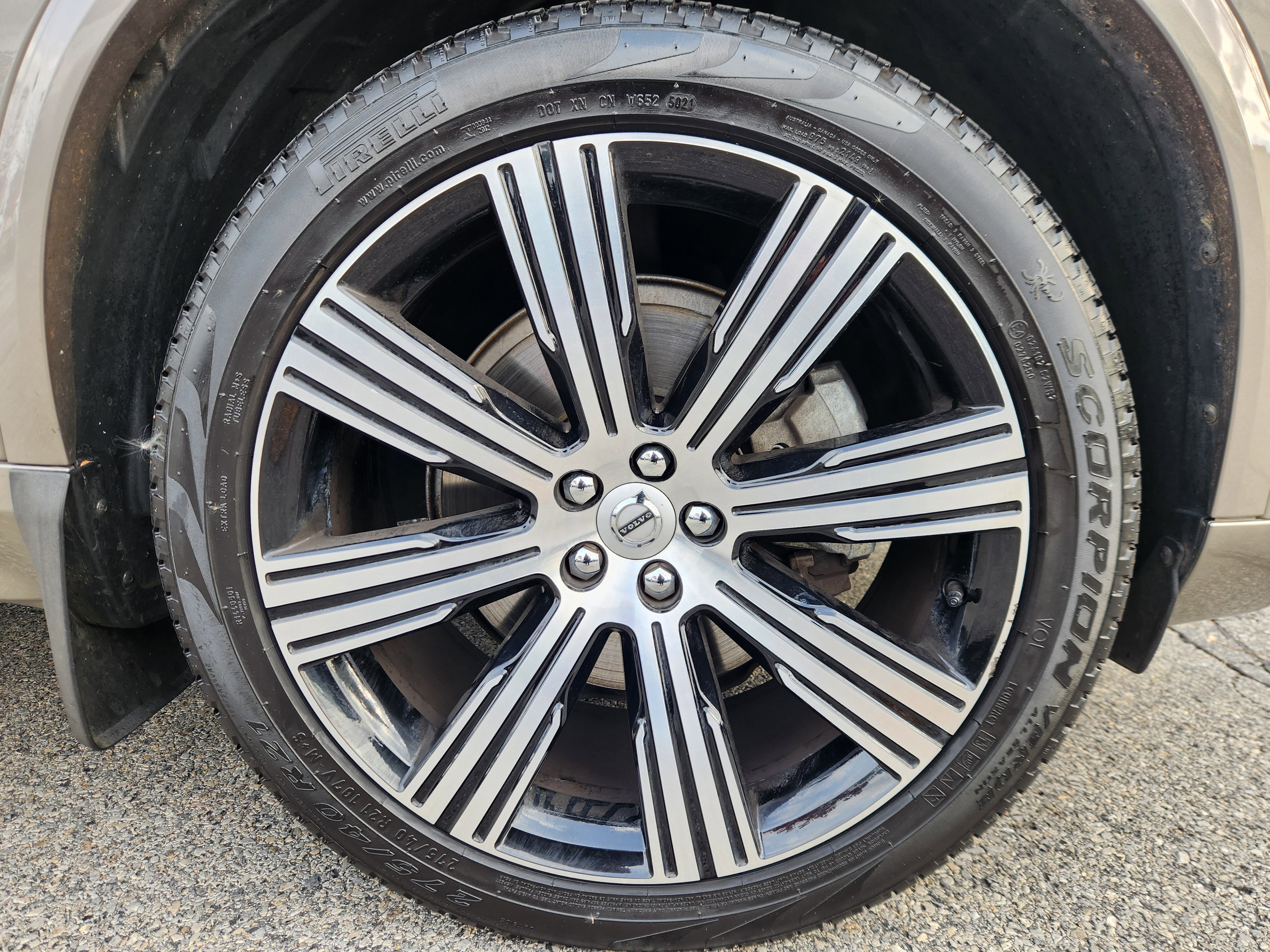 Used 2022 Volvo XC90 T6 Inscription w/ Advanced Package image 22