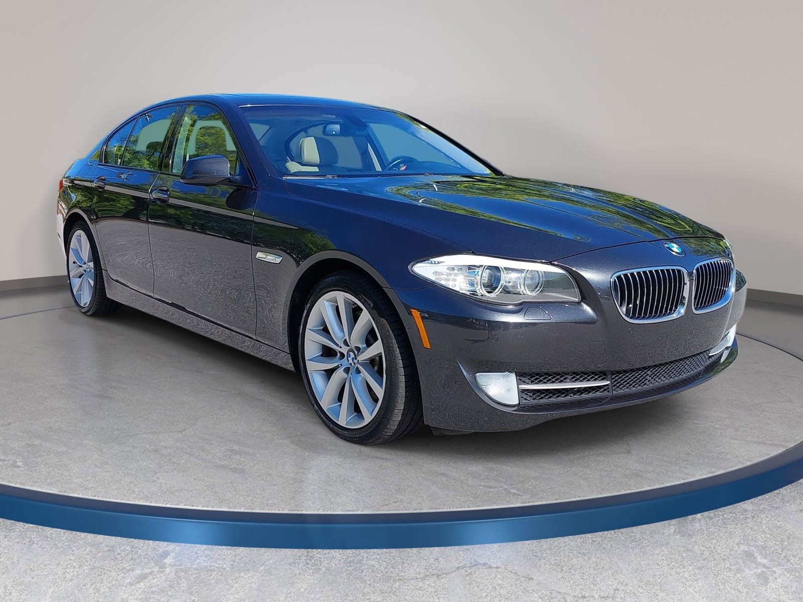 Used 2011 BMW 535i Sedan image 3