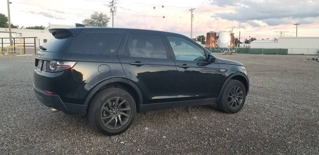 Used 2017 Land Rover Discovery Sport SE AWD/4WD image 3