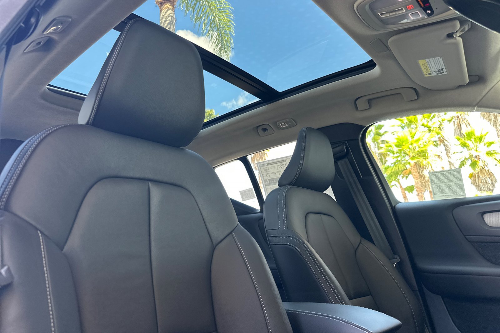 New 2026 Volvo XC40 B5 Core image 14