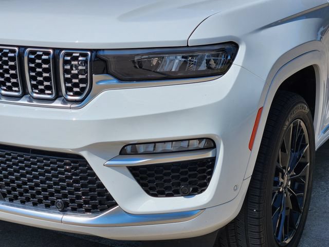 Certified 2022 Jeep Grand Cherokee Summit w/ Adv Protech Group IV RWD image 8