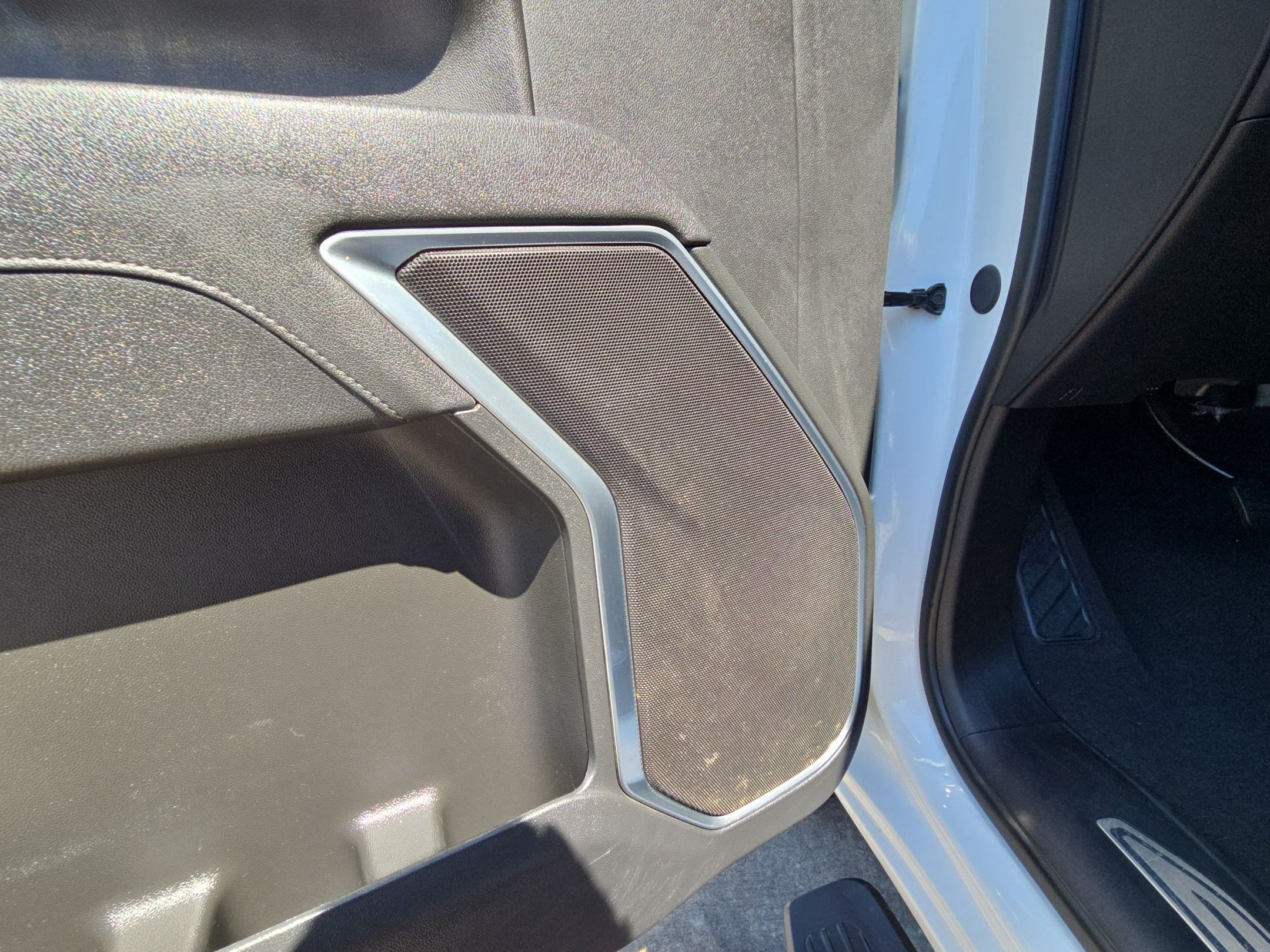 Used 2025 Chevrolet Silverado 2500 LT AWD/4WD image 14