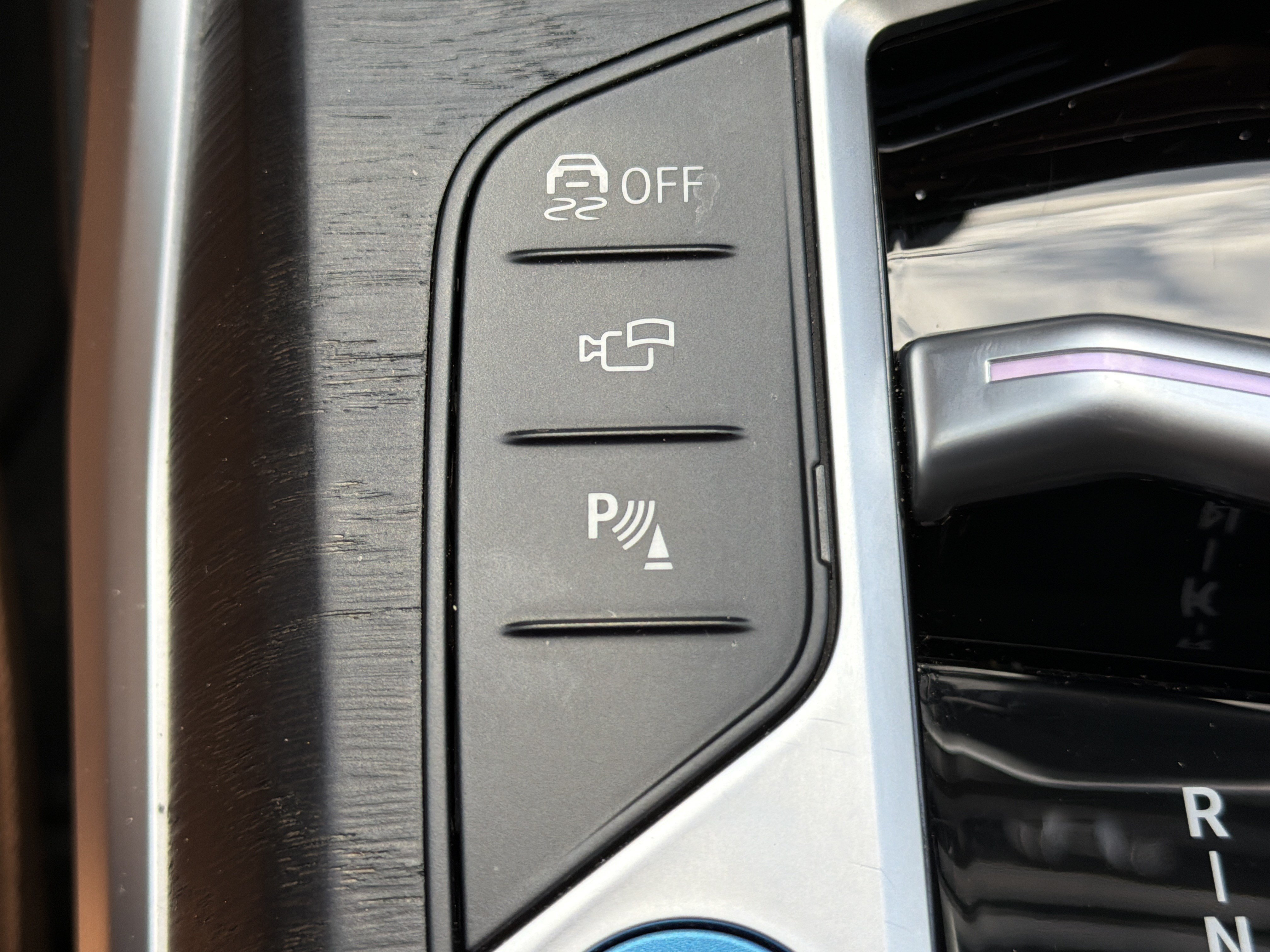 Certified 2024 BMW i4 eDrive40 w/ Premium Package RWD image 11