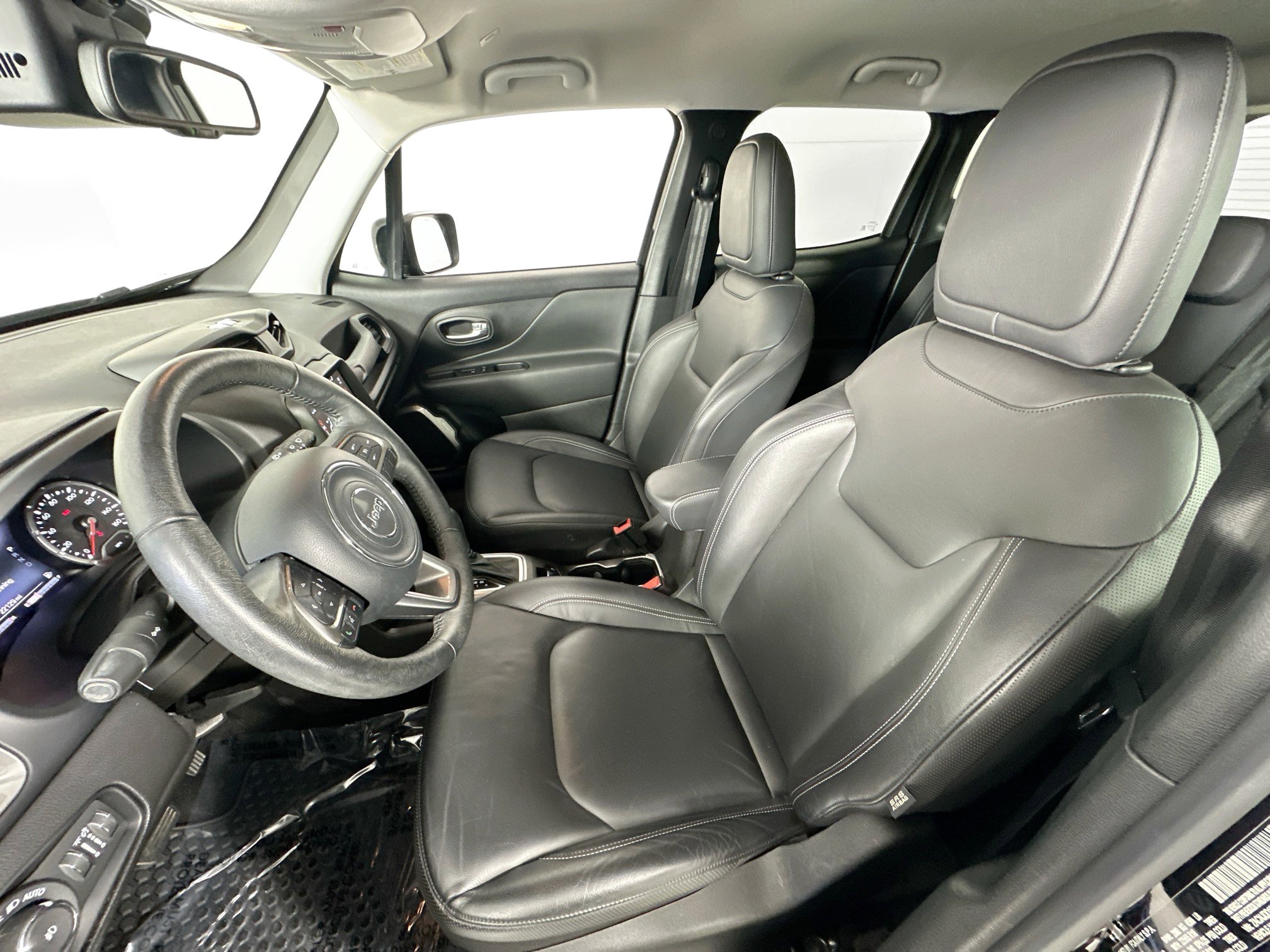 Used 2022 Jeep Renegade Limited image 21