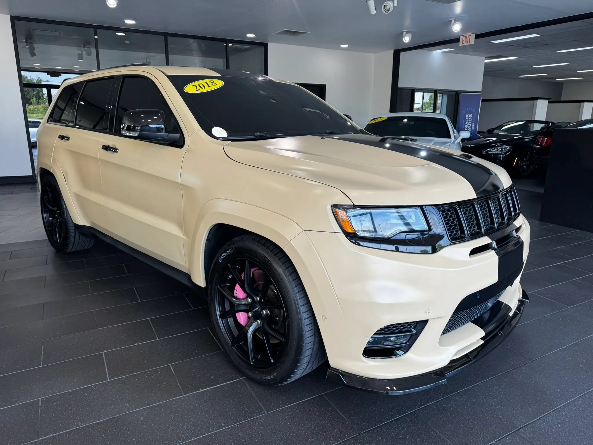 Used 2018 Jeep Grand Cherokee SRT AWD/4WD image 7