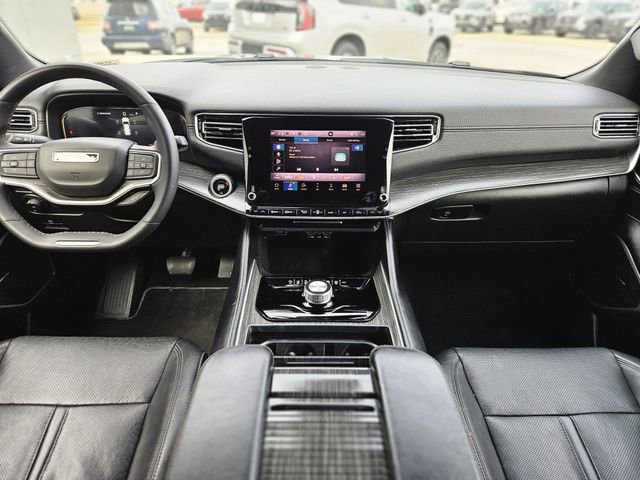 Used 2024 Jeep Wagoneer L Series II image 15