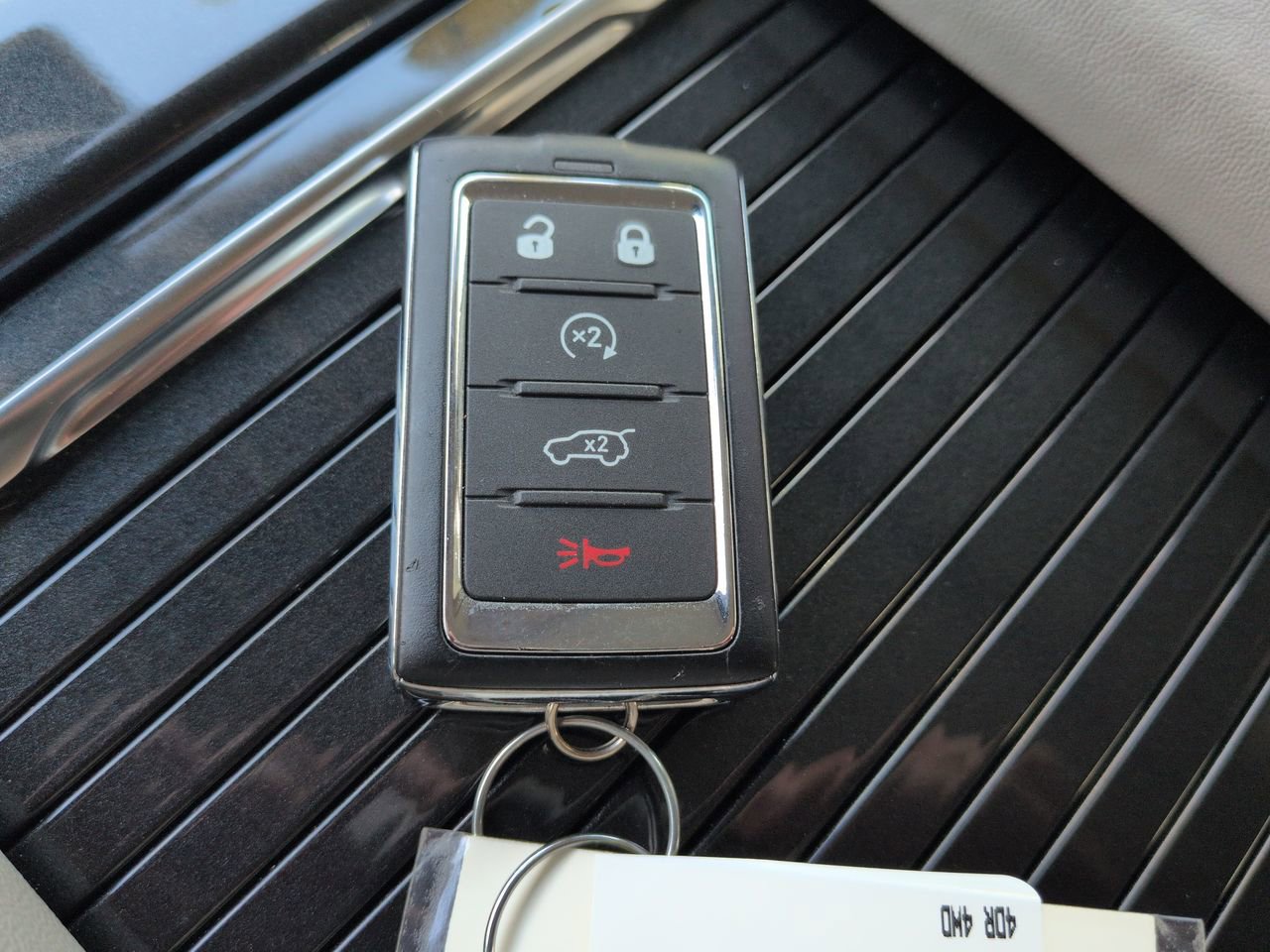 Certified 2024 Jeep Wagoneer L 4WD w/ Premium Group I image 28