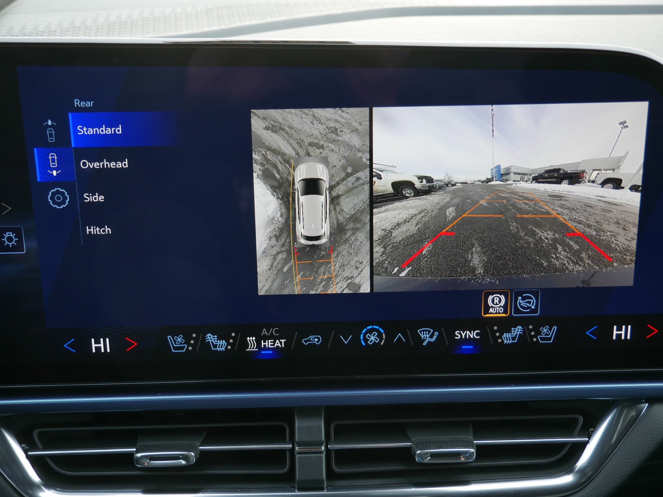 New 2026 Chevrolet Equinox EV LT image 10