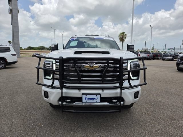 Used 2024 Chevrolet Silverado 3500 High Country w/ Technology Package AWD/4WD image 17