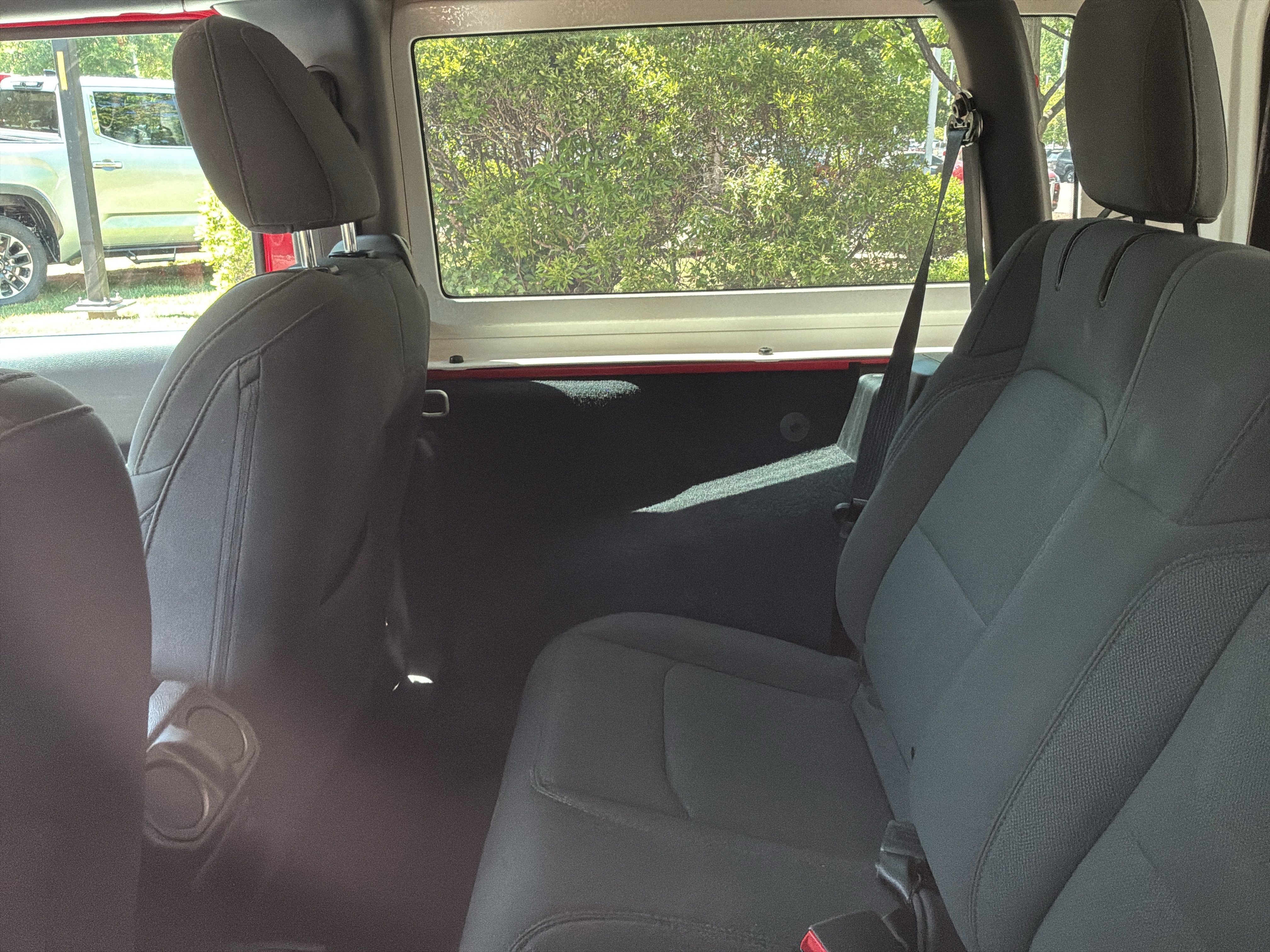 Used 2021 Jeep Wrangler Sport AWD/4WD image 30